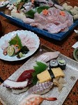 お一人8000円からのコース料理となります。