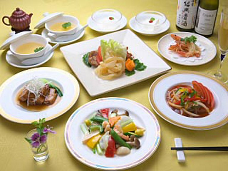 コース料理(写真は2名様分のイメージ)