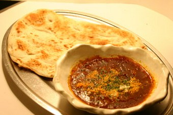 ナンと！ビーフシチュー