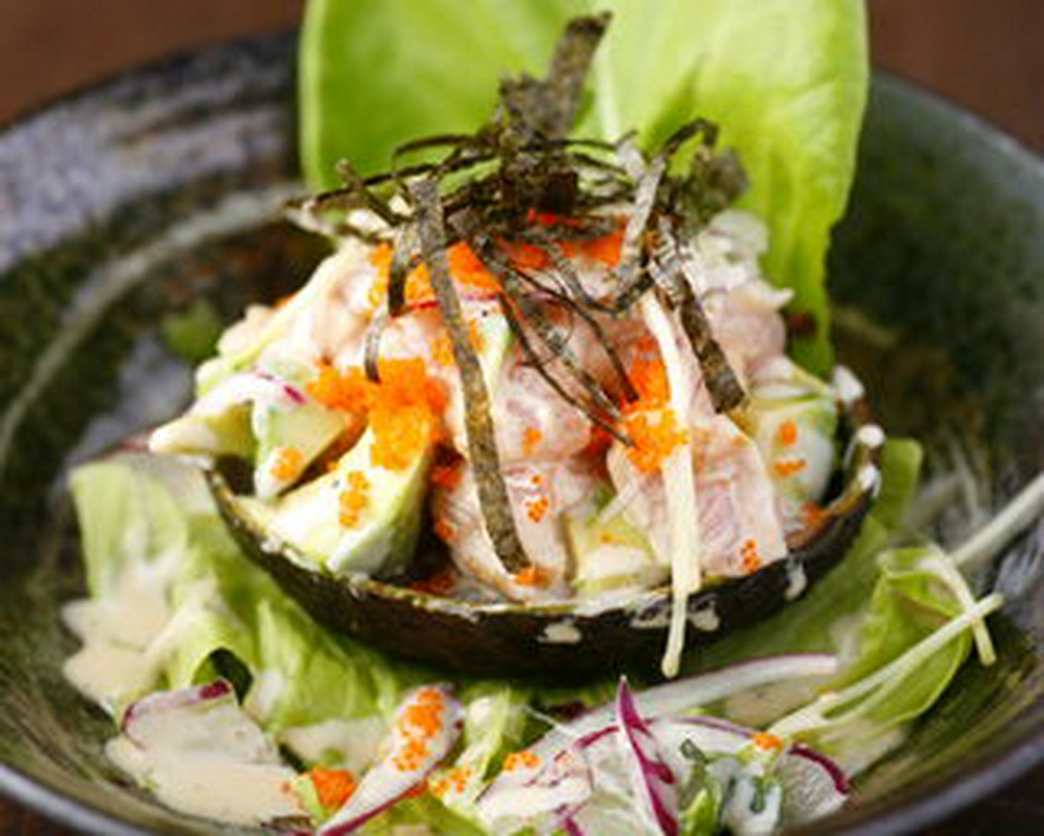 大山鶏とアボガドのタルタル