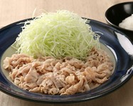 トマトサラダ、豚ロース生姜焼（120ｇ）、御飯 香物、お椀