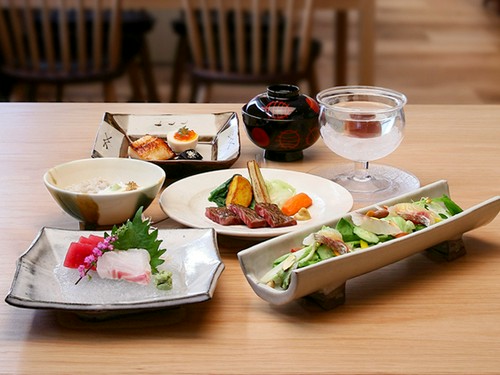 柘榴の和食