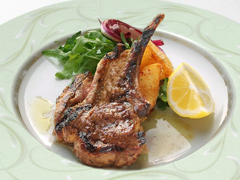 骨付 仔羊のロースのグリル（１本〜）