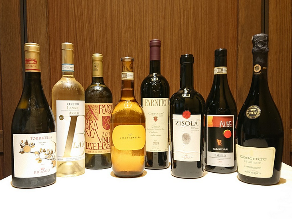 ※記載のワイン以外のリストもご用意しておりますので、お申し付け下さいませ