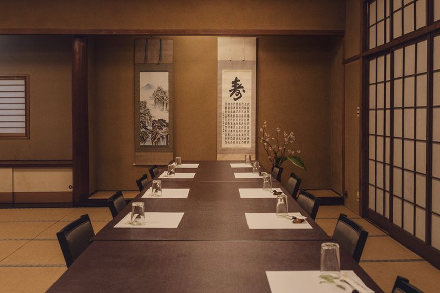 余年100年の老舗の雰囲気