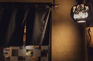 余年100年継ぎ足しのタレを使った九州特選鰻がつく懐石コース