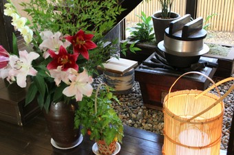 1階はテーブル席や堀ごたつ席、2階には全個室7部屋