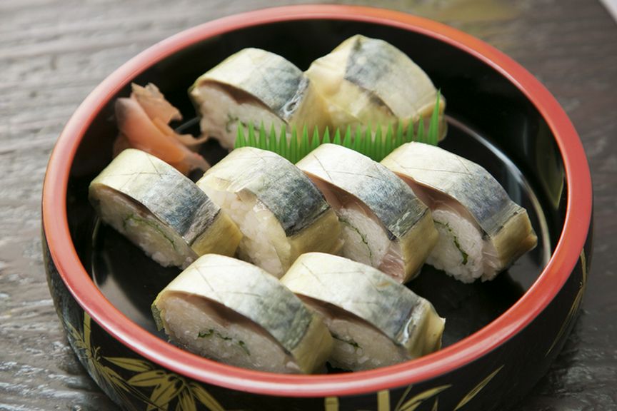 長崎産の美味しい鯖に料理人の腕が光る『ばってら』