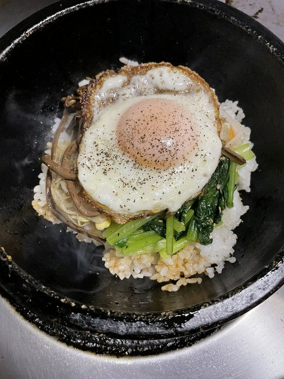 石焼きビビンバ（スープ付き）