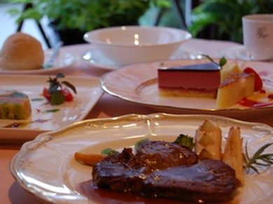 ■お昼のフルコース　6000円　（税込6600円）