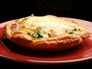 ご注文いただいてから焼き上げる『キッシュ・ロレーヌ』