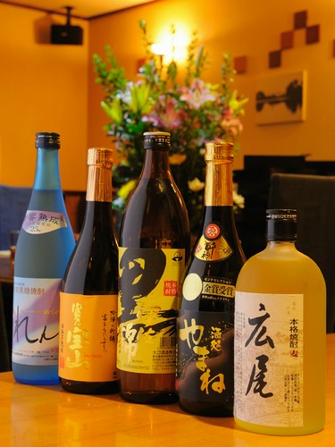 美味い肴をさらに盛り立てるお酒も豊富です。