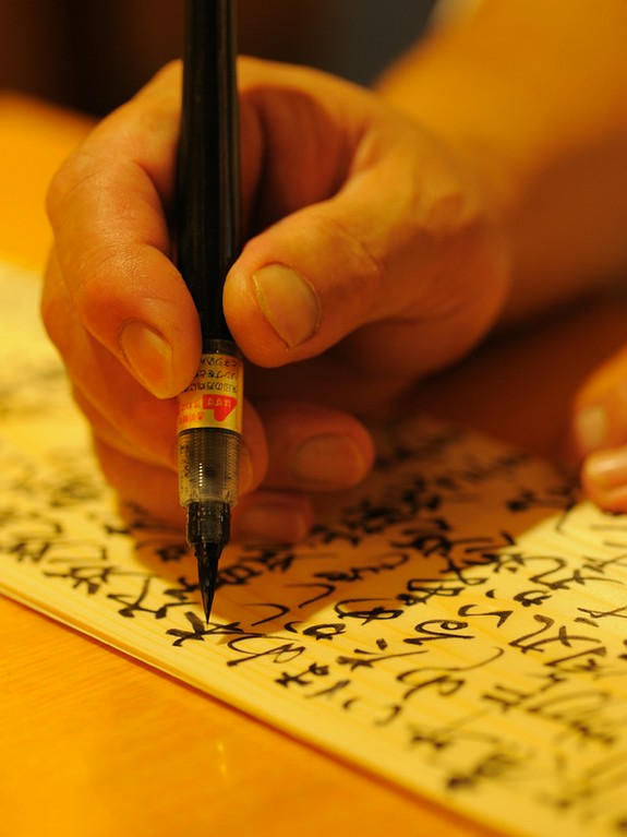 手書きのメニューには、その日美味しいひと品が溢れています。