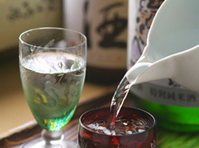 そばに合う日本酒を、季節ごとの御用意しております。