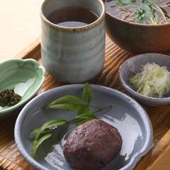 以外に良く合うんです。　おはぎセット
