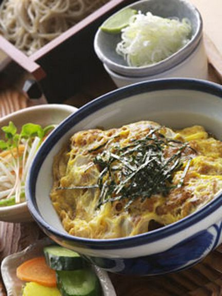 定番が嬉しい。カツ丼セット 1150円