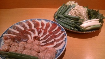 大好評！
ミンチとロースとそれに合いまった出汁の旨味を是非、御堪能下さい。