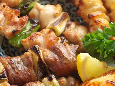 西新宿で言わずと知れた焼き鳥店。中規模の宴会に最適です