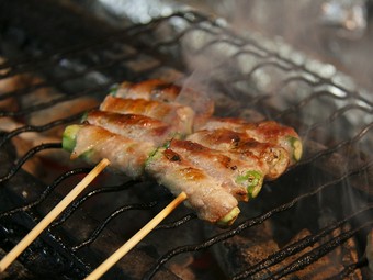 焼き鳥・鶏料理・鳥辰 新宿西口/都庁前/和食 | ヒトサラ