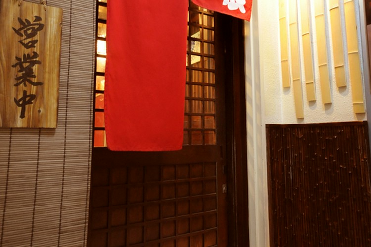 【中古】 やきとり屋行進曲 西新宿物語/ことば社/金子正巳 焼き鳥・鶏料理・鳥辰 新宿西口/都庁前/和食 | ヒトサラ