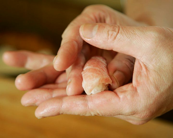 大切なお客様との接待に、手間を掛けて仕込んだ最高の一握りを。