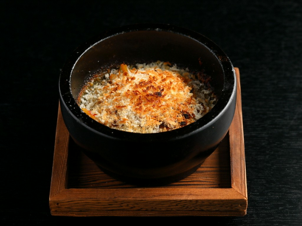 ガーリックバターソースが味の決め手『貝ガーリック焼』