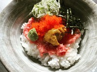 ねぎとろ
いくら
うに
とびっこ