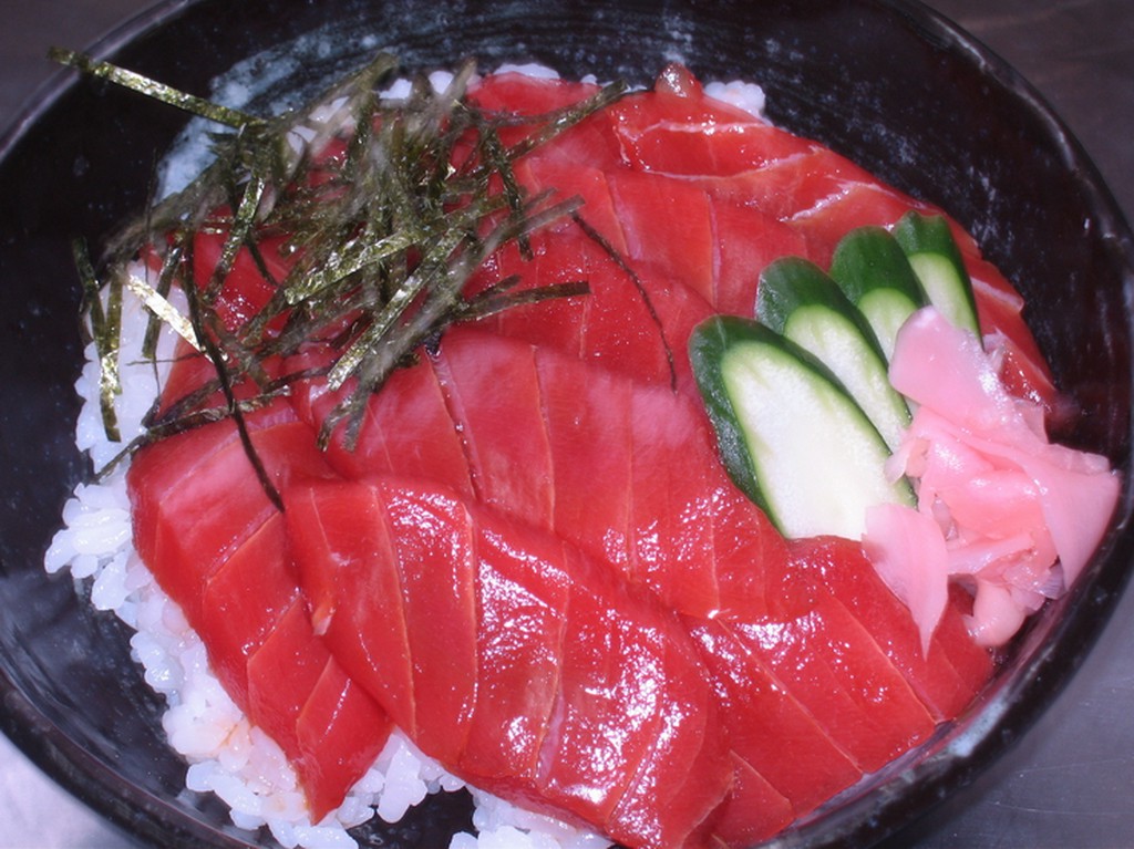 ぶんぶんのまぐろ丼
