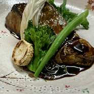 造り、煮魚、焼魚、珍味まで、お取り寄せでしか出来ない鮮度にこだわっています。