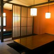 前日のキャンセルにつきましては、コースの半額を頂戴いたします。
当日キャンセルは100%頂戴した上で、その当日から１ヶ月以内のご来店に限り、相殺が可能です。
個室料としてコースの10%を頂戴いたします。