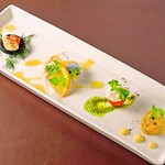 ～ある日のメニュー 一例～■【前菜盛り合わせ】・本日のポタージュ・スモークメカジキのカルパッチョ仕立て・トマト煮込みカポナータ・和牛モモ肉の自家製ハム・黒トリュフ香るフリッタータ・自家製ピクルス