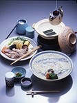前菜、ふぐ刺身、ふぐ唐揚、ふぐちり、河豚ぞうすい、新香、果物
 (河豚白子は時価にてご提供しております)
