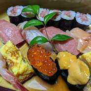 仕出し料理は3000円～、オートブル（5人前）5000円～、ご予算、ご要望に応じておつくりいたします。三日前までに要予約。寿司、うなぎは当日可。
配達は、ひたちなか市内(旧勝田市内)、東海村の一部地域となります。