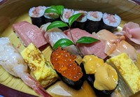 当店がこだわるうに、トロが入ってます