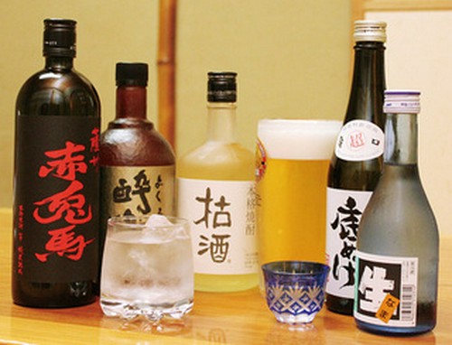 料理に合うお酒も各種取り揃えております。