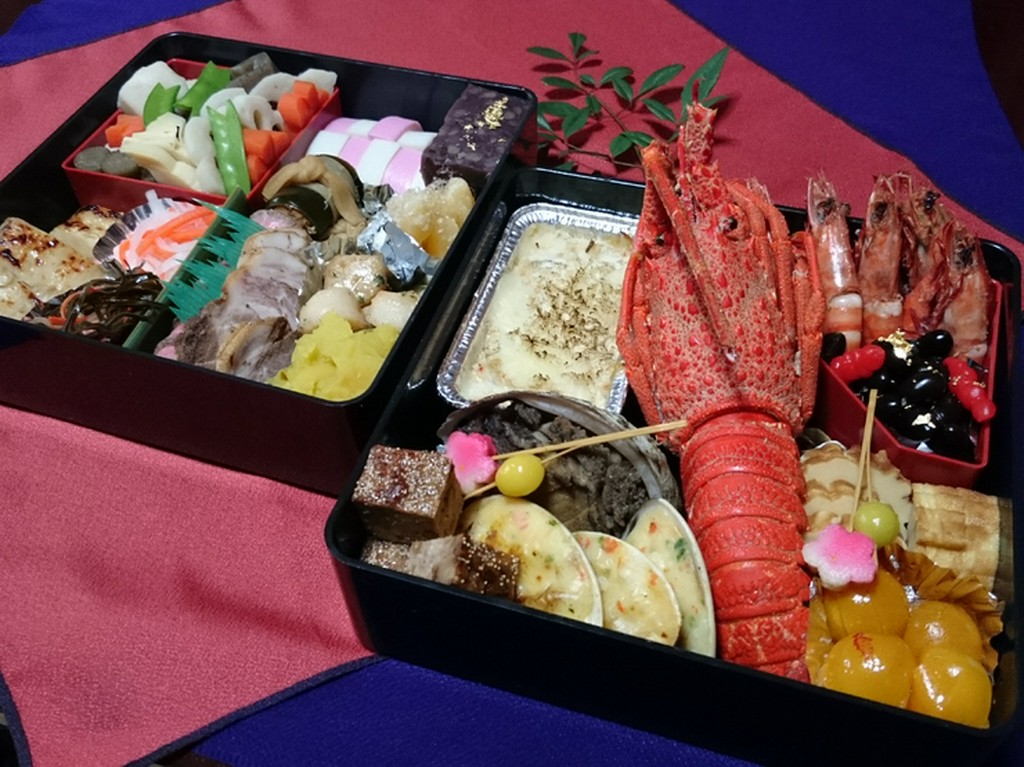 おせち料理（毎年ご好評いただいております）