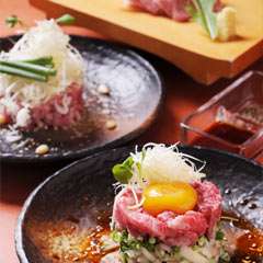 新鮮お肉のユッケをはじめ、各種単品も取り揃えております