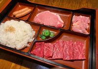 ランチで人気の牛肉焼御膳を平日ディナー限定でご提供致します。