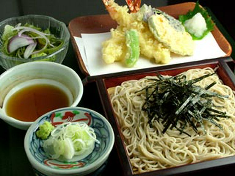 天麩羅が美味！　天ざるそば　