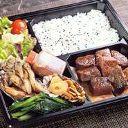 牛肉の中でももっとも上質なステーキの部位とされるヒレ、あまりうごかないぶいのため非常にやわかいステーキ。