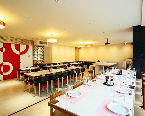 ２階　大部屋　着席60名～96名様　立食70名～120名様