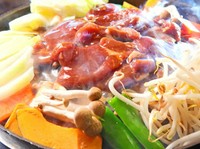 ・特上ラム肉（1人前）　・焼き野菜（大）　・ラム肉（1人前）　
ラム肉の食べ比べが出来ちゃうおススメのセット！初めての方に特におススメです。
野菜もたっぷりでボリュームも抜群！