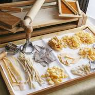 多種多様なパスタを、毎日シェフとスタッフが丹精込めて作り上げます。