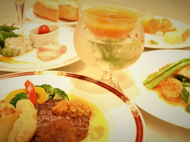 本格フレンチが楽しめる『ディナーコース』　※写真は一例です