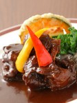 本日のお肉料理+スープ、パン、コーヒーまたは紅茶付き