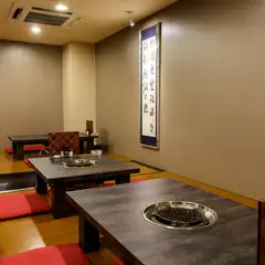 ちょっと贅沢な「石焼きステーキ」デートはいかがでしょうか。