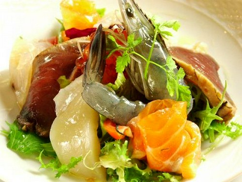 産地直送の魚介類は鮮度も高い