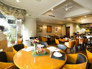 円卓のお席もご用意しております