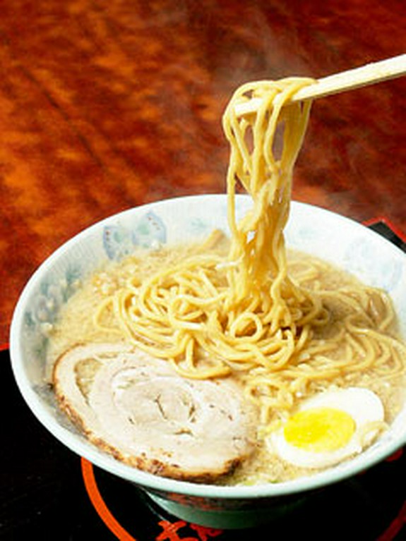 人気のとんこつ醤油味！