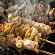 黄金屋は串焼きも豊富。鶏豚牛野菜20種揃えております。注文に迷ったら盛り合わせを是非ご注文ください。